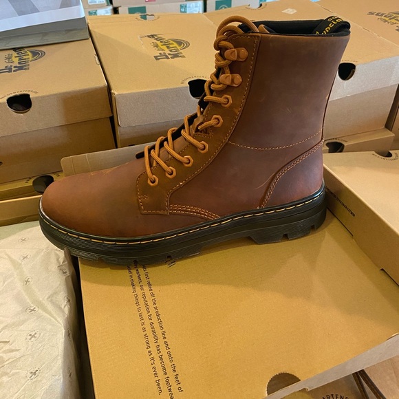 Dr martens men’s boots - Picture 2 of 8